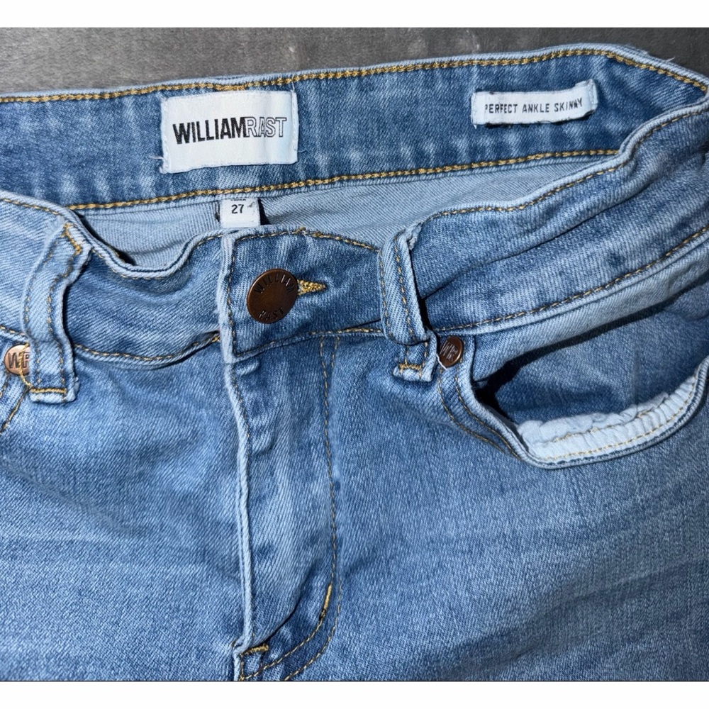 🩵 William Rast Distressed Skinny Jeans - Picture 4 of 6